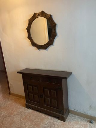 Mueble recibidor y espejo redondo