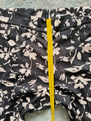 Pantalones de mujer con estampado floral