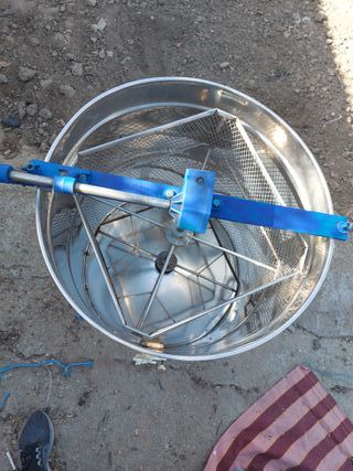Extractor de miel manual