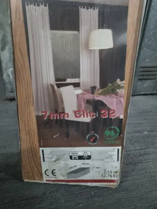 Suelo de parqué: 2 cajas y media + rodapie