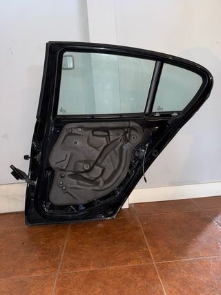 Puerta BMW Serie 1 E87 2010