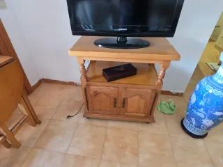 Muebles de madera de pino como nuevos