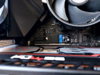 Potente Torre Gamer Corsair Black ATX con RGB