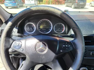 Mercedes-Benz Clase C 2010