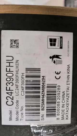 Monitor Curvo Samsung CF390 na caixa