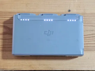 Baterías DJI + cargador triple. MINI 2 / SE / 4K