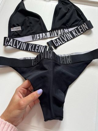 Bikini Calvin Klein Negro y Blanco Mujer