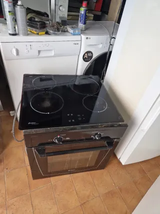 Horno y vitrocerámica eléctrico