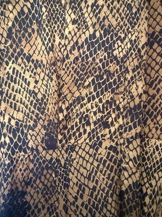Vestido camisero Zara estampado serpiente