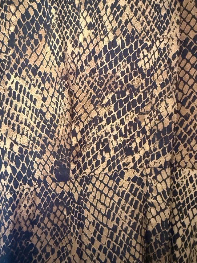 Vestido camisero Zara estampado serpiente