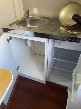 Minicocina completa com nevera