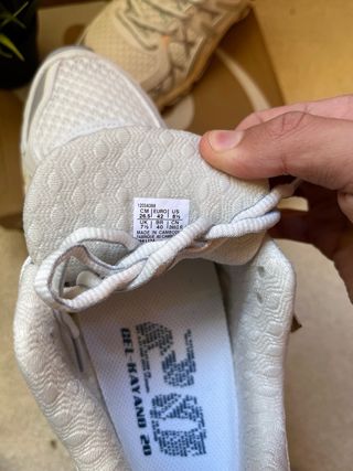 Asics Gel Kayano 20 Talla 42 Blancas/Plateadas