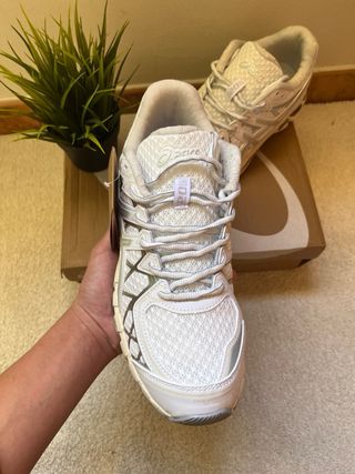 Asics Gel Kayano 20 Talla 42 Blancas/Plateadas