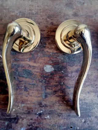 Picaportes dprados latón