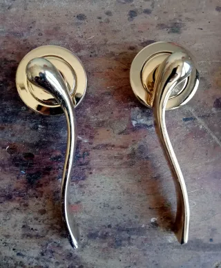 Picaportes dprados latón