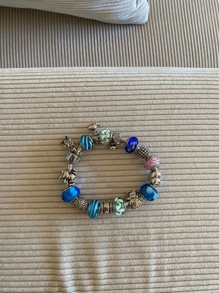 Pulsera Pandora con 17 charms