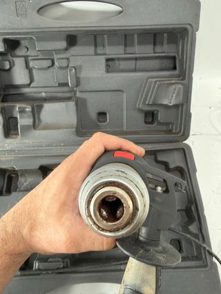 Taladro SKIL 710 Watt con maletín