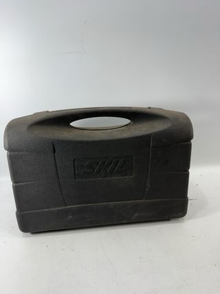 Taladro SKIL 710 Watt con maletín