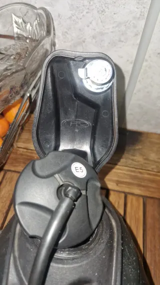 Depósito Rieju MRT 50 Negro