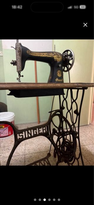 Máquina de coser antigua Singer