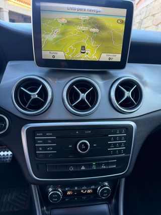 Mercedes-Benz Clase CLA 2015