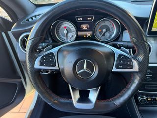 Mercedes-Benz Clase CLA 2015