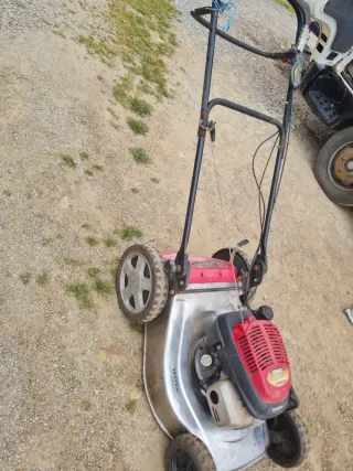 Cortacésped Honda OHC 160cc