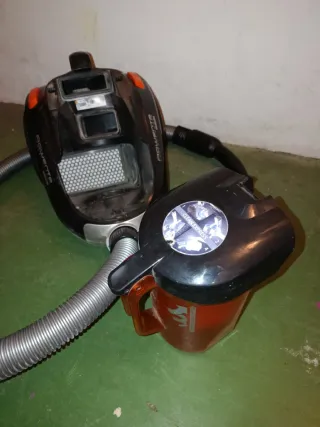 Aspiradora ROWENTA Compact Power