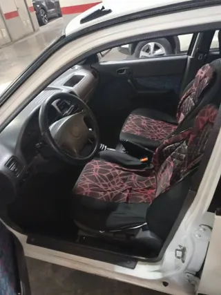 Suzuki Swift 2000
