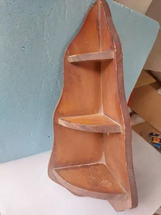 Mensola angolare in legno