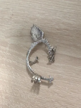 Pendiente Ear Cuff Dragón Plata