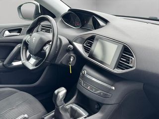 Peugeot 308 1.2 110CV