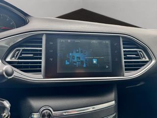 Peugeot 308 1.2 110CV