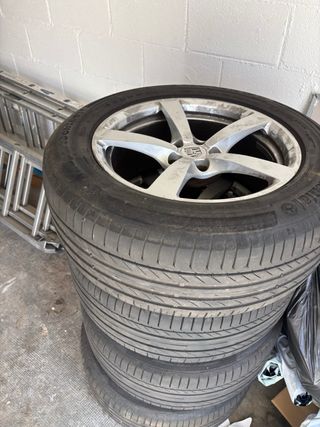 Llantas i Neumaticos Porsche originales 20”