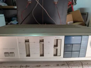 Amplificatore Marantz PM240 Made in Japan dorato
