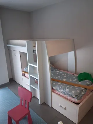 Tren cama con armario y cajones