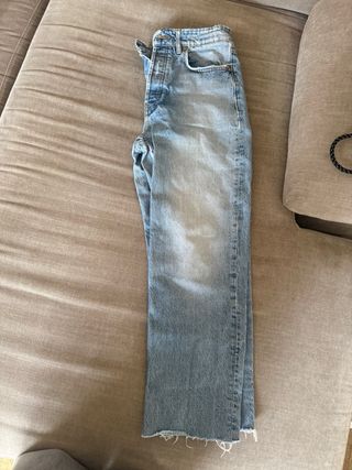 Pantalón vaquero Zara