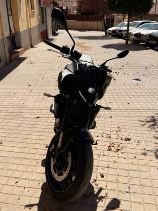 Yamaha MT-07 2025 Negra