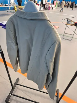 Chaqueta de cuero negra