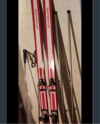 Conjunto Esquís Kastle Sprint con Bastones