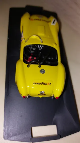 Maqueta Coche Amarillo Lease Plan L7