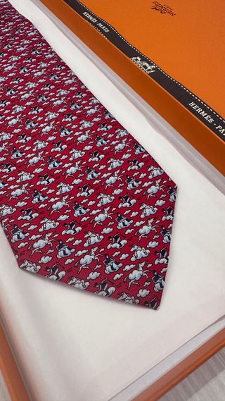 Cravatta Hermès Nuova con cartellino