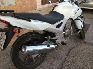 Honda CBF 250 - SOLO 9000 km - INCLUYE TRANSFERENC