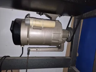 Máquina de coser industrial Alfa