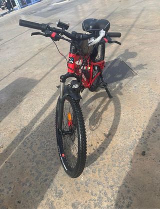 Bicicleta Eléctrica B-Twin Roja