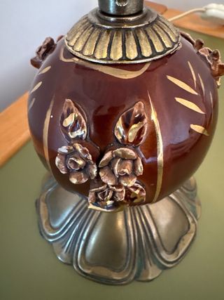 Lámpara de mesa cerámica y metal