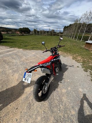 Beta 125 4t Supermotard