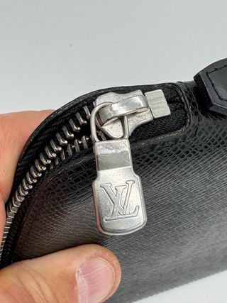 Louis Vuitton Neceser Negro