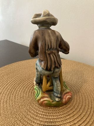 Figura costumbrista porcelana - afilador
