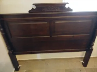 Cabecero de madera para cama de matrimonio